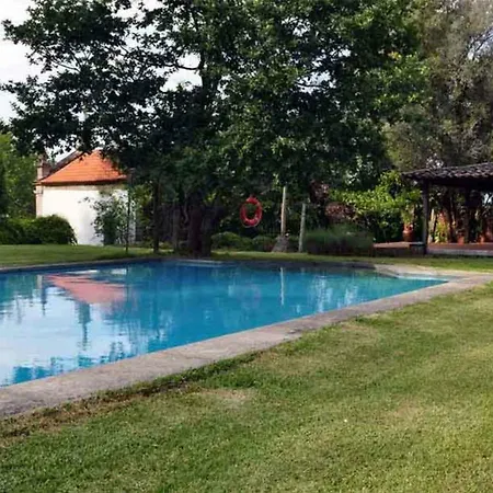 Encantadora Casa Com Piscina Nos Arredores De * براغا